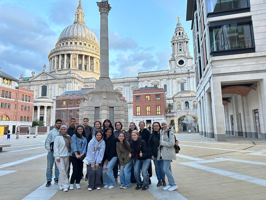 Private London Walking Tours for School Groups