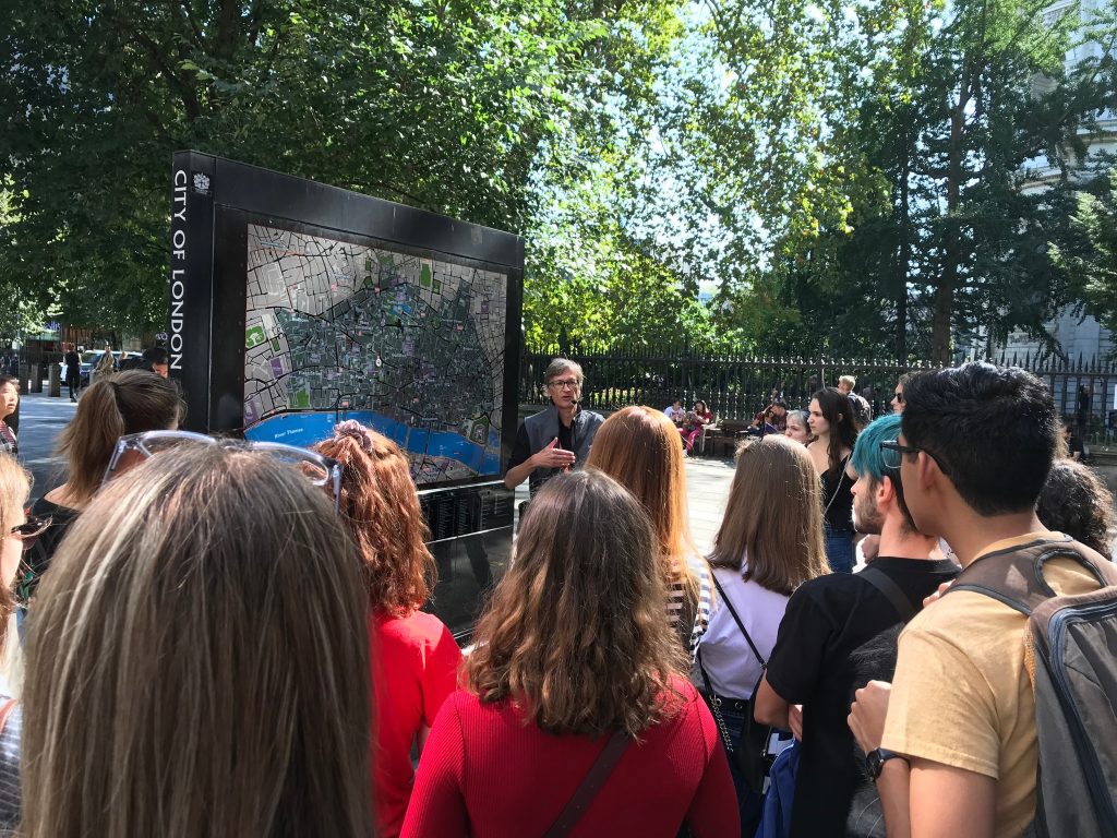 Private London Walking Tours for School Groups