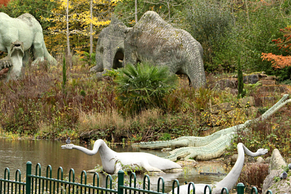 Dinosaurs in Crystal Palace Park - a Virtual Tour Blog Header