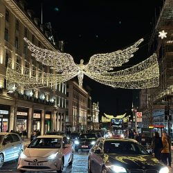 Christmas Lights Walking Tour