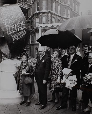 Lilian Lenton beside the Suffragette Fellowship memorial, 1970