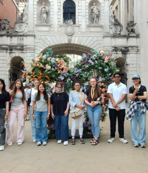 School grp: Women in the City tour