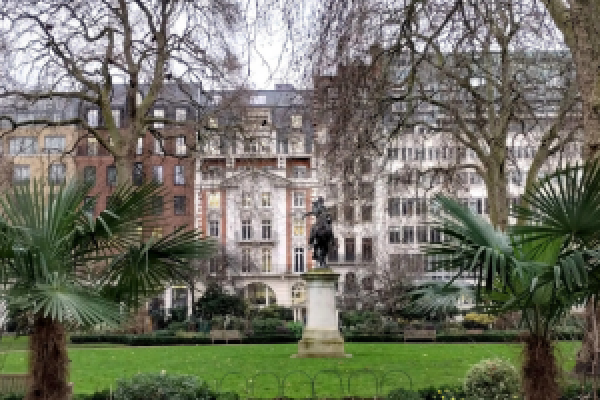 St James's Square Gardens