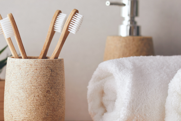 What did the Georgians use to brush their teeth? What did the Georgians use to brush their teeth? Blog Header