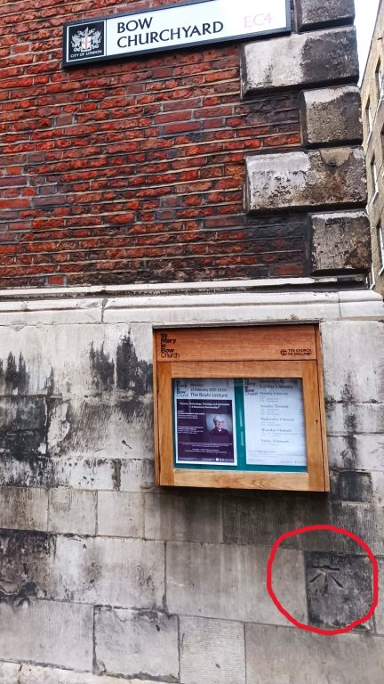 benchmark on St Mary le Bow
